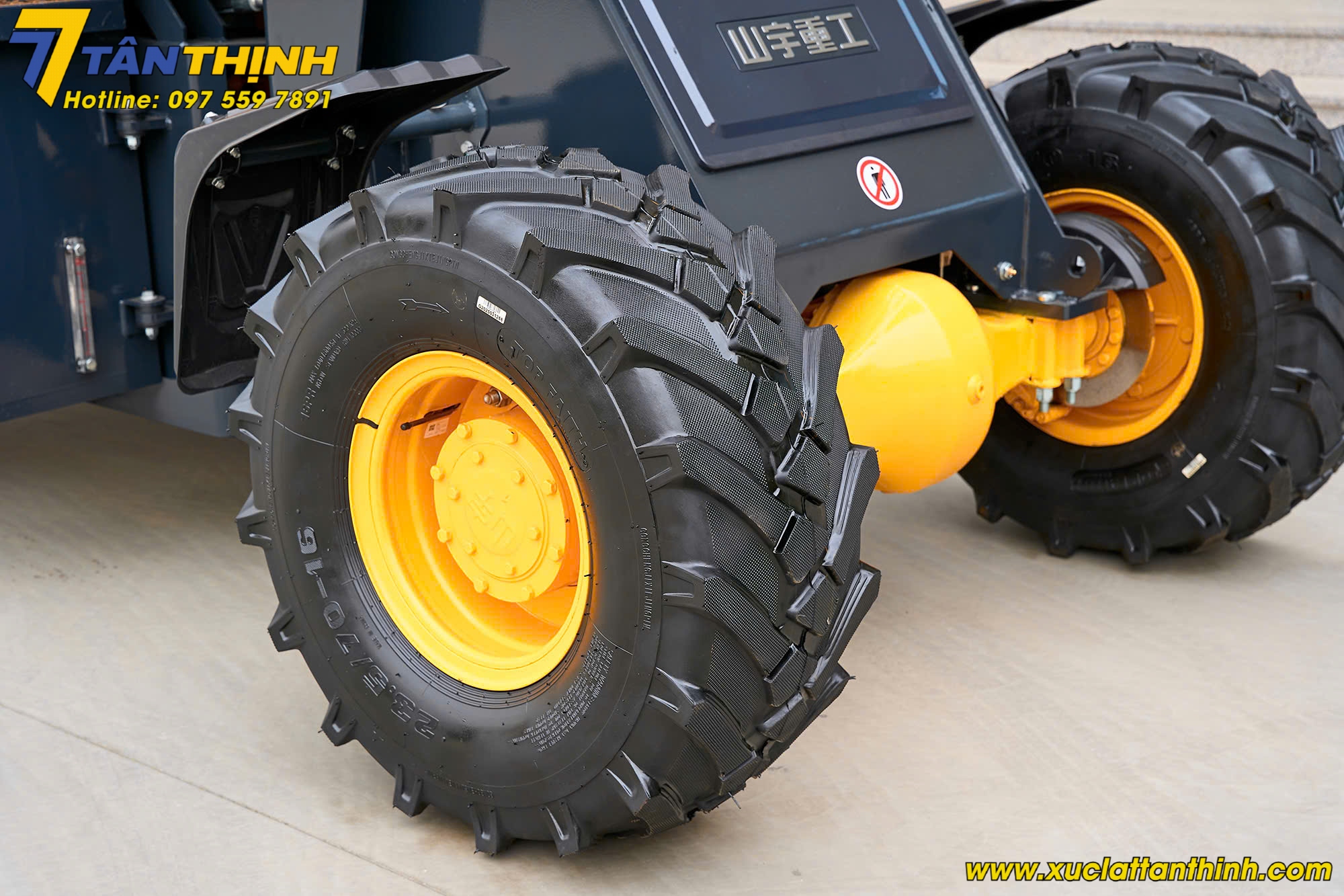 Lốp xe xúc lật T932A size 23.5/70-16